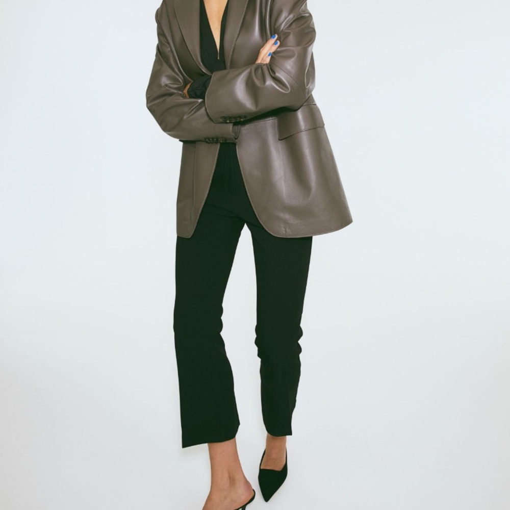 3/$45💌 Pleated trousers